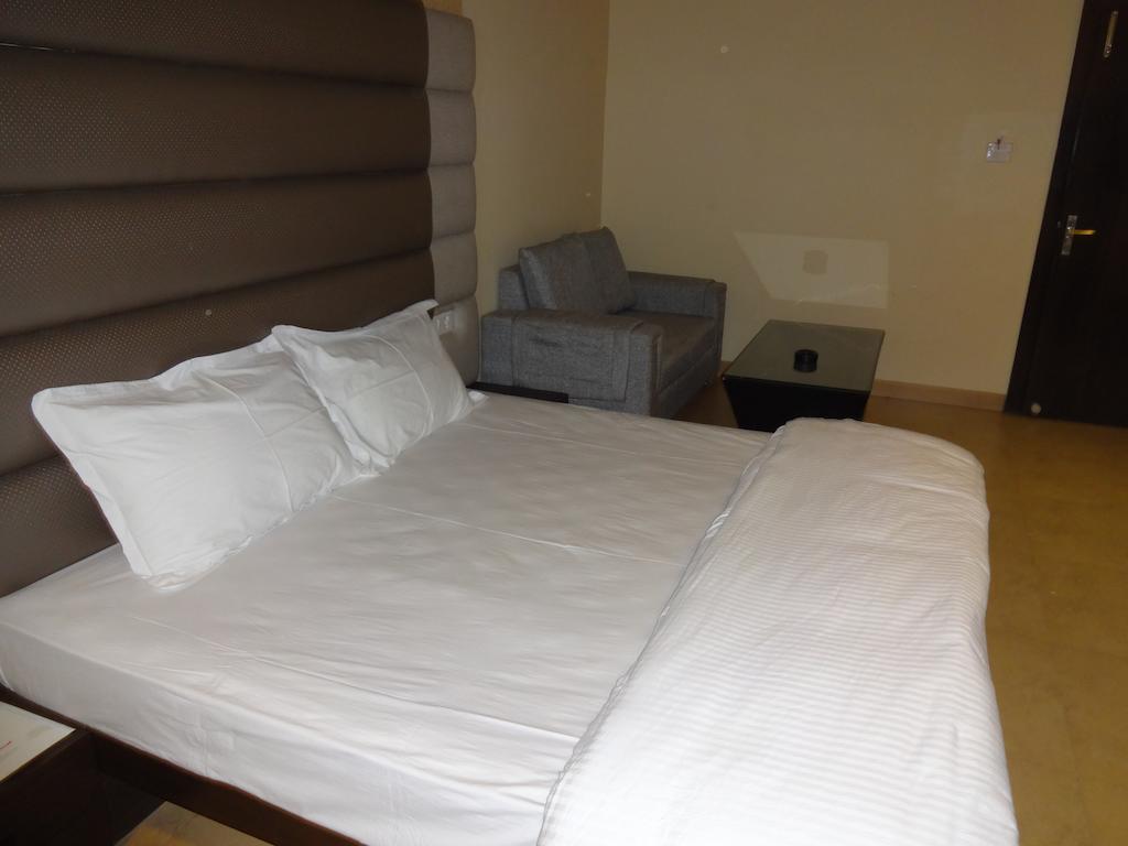 Hardik Resort โอร์ชชา ห้อง รูปภาพ