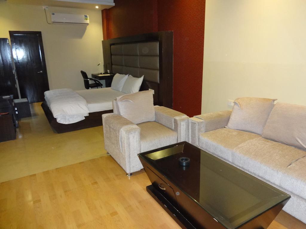 Hardik Resort โอร์ชชา ภายนอก รูปภาพ