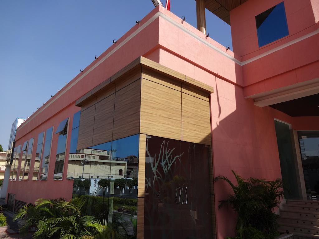 Hardik Resort โอร์ชชา ภายนอก รูปภาพ