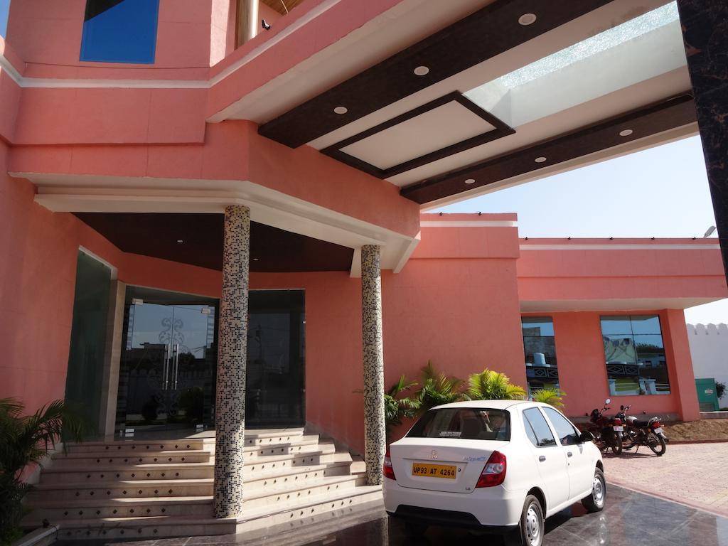 Hardik Resort โอร์ชชา ภายนอก รูปภาพ